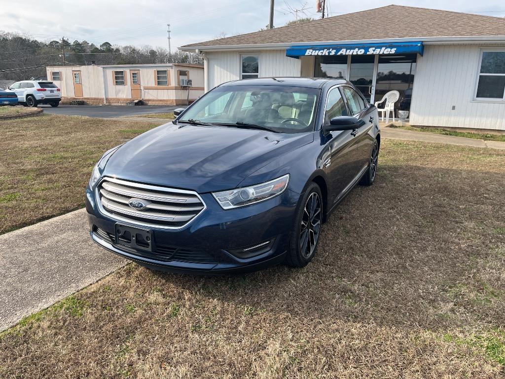 2017 Ford Taurus SEL's photo