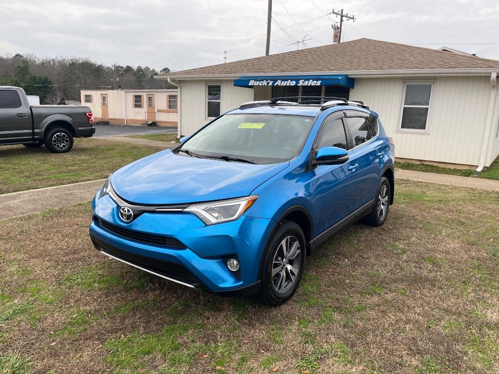 2016 Toyota RAV4 XLE's photo
