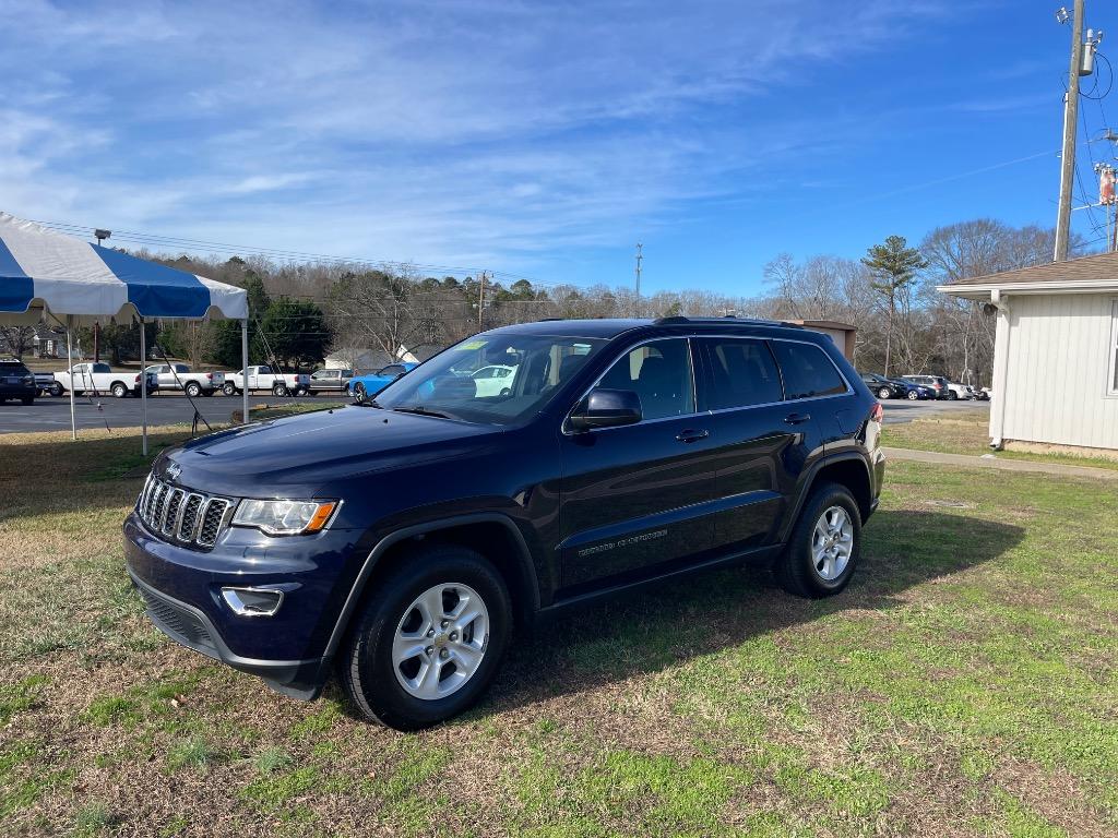 2017 Jeep Grand Cherokee Laredo E's photo