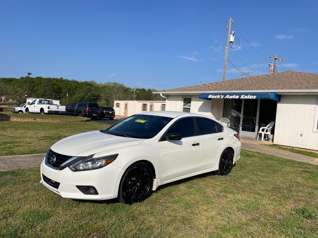2017 Nissan Altima SR