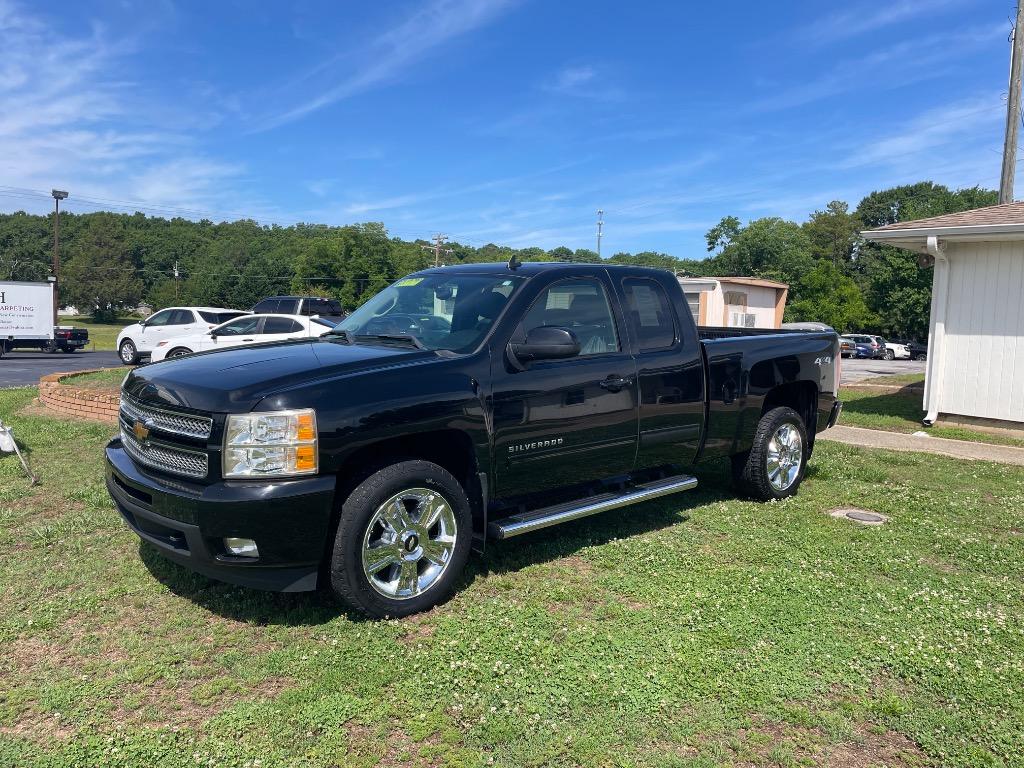 2013 Chevrolet Silverado 1500 LTZ 4X4 Extended Cab MWB's photo